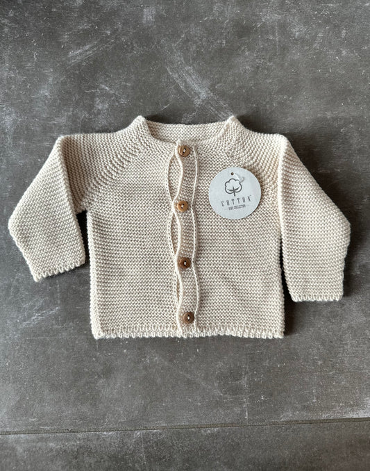 Baby vestje gebreid zandkleurig