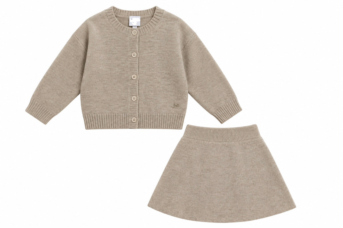 Gebreid setje rok en vestje beige