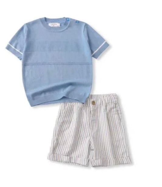 Setje gebreid blauw truitje en streepjes broek