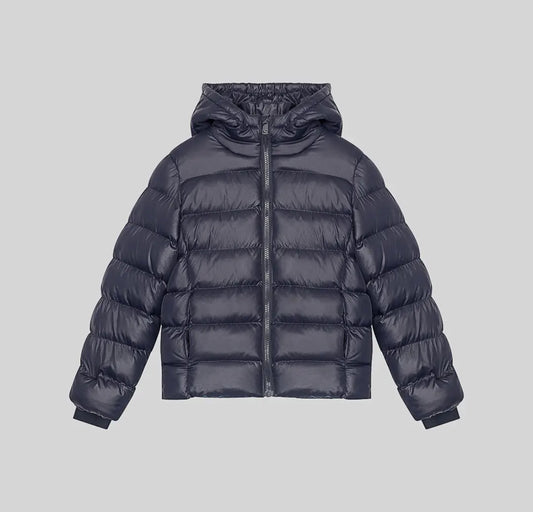 Getwatterde donkerblauwe winterjas
