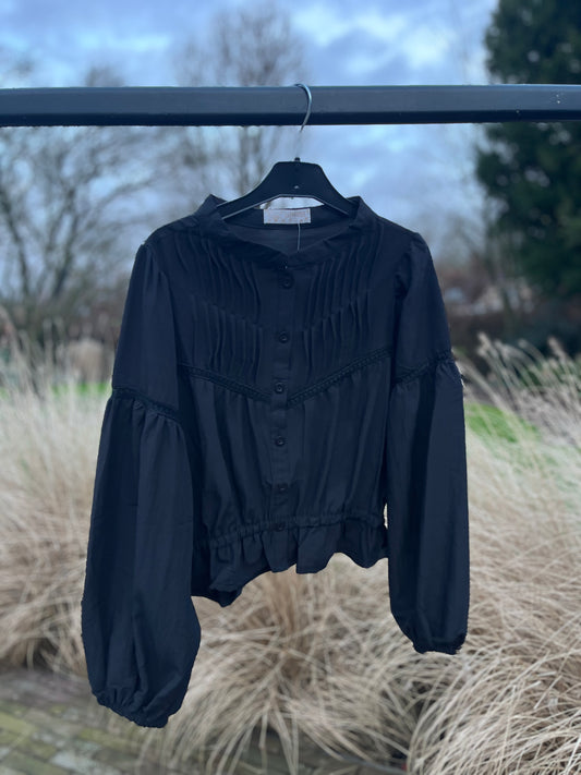 Blouse zwart met pofmouw