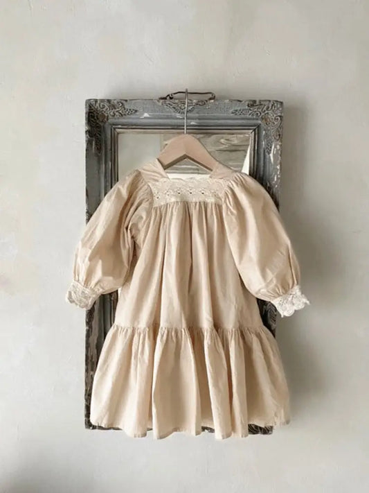 Jurk met kant beige