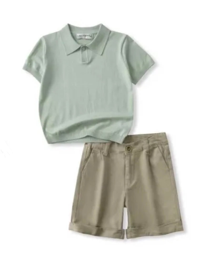 Set gebreide groene polo en beige broek