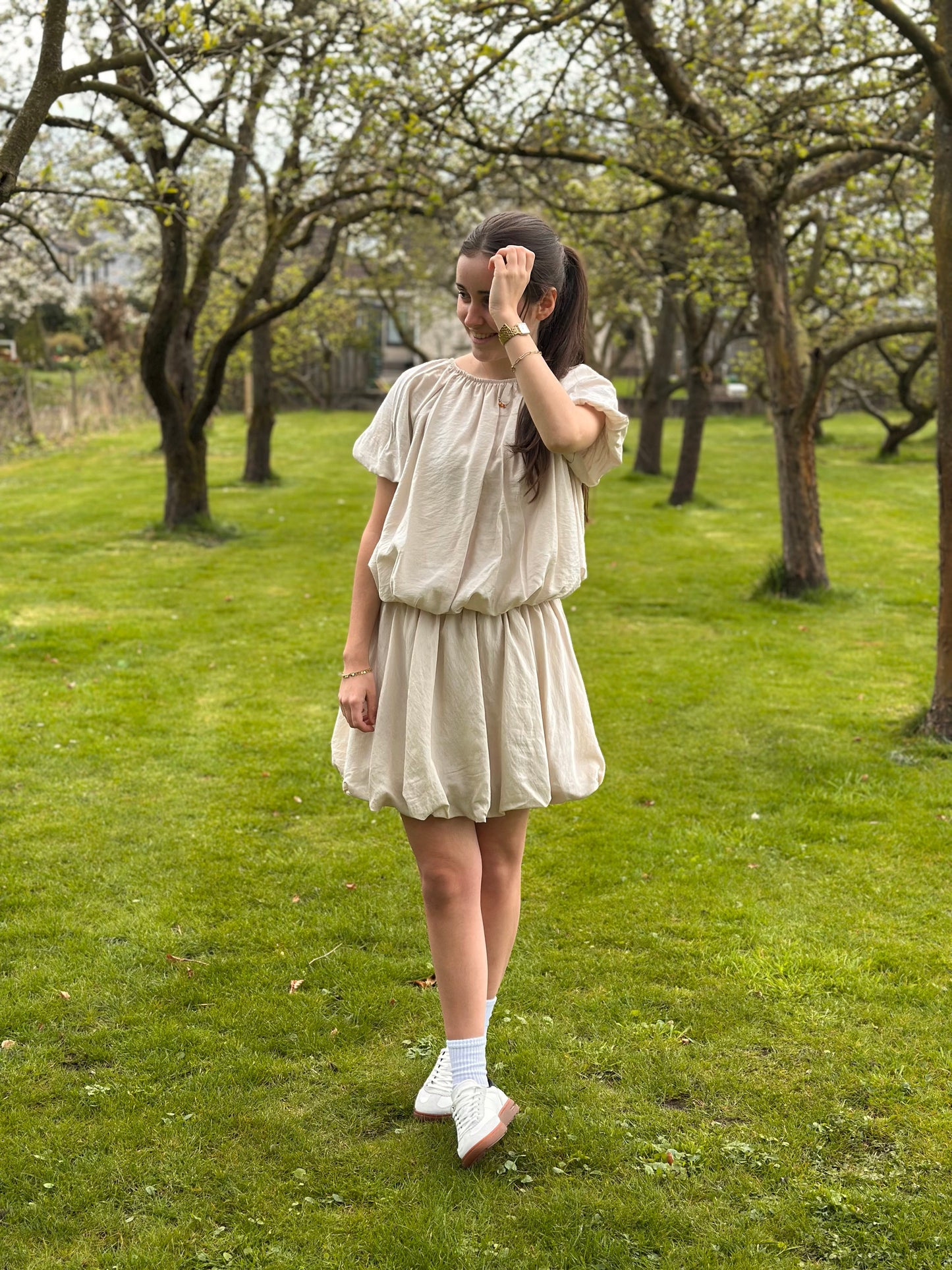 Beige ballon setje rok en top