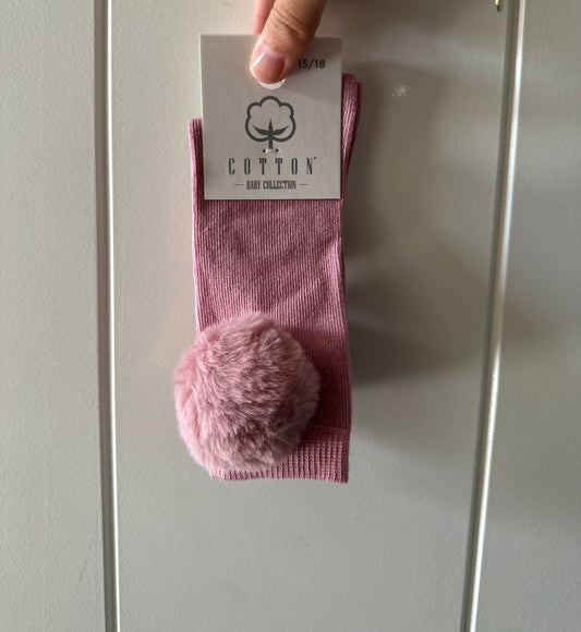 Donkerroze pompon kniekousen