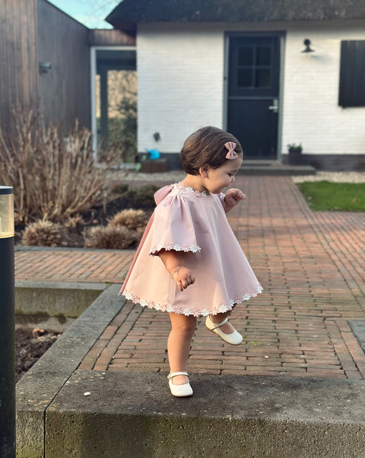 Jurk roze met kant LouLou