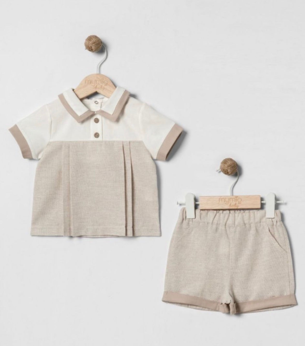 Blouse + broek met houten knoopjes en kraagje