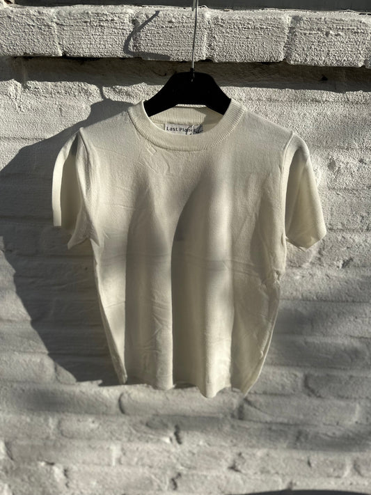 Crème gebreid truitje met ronde hals