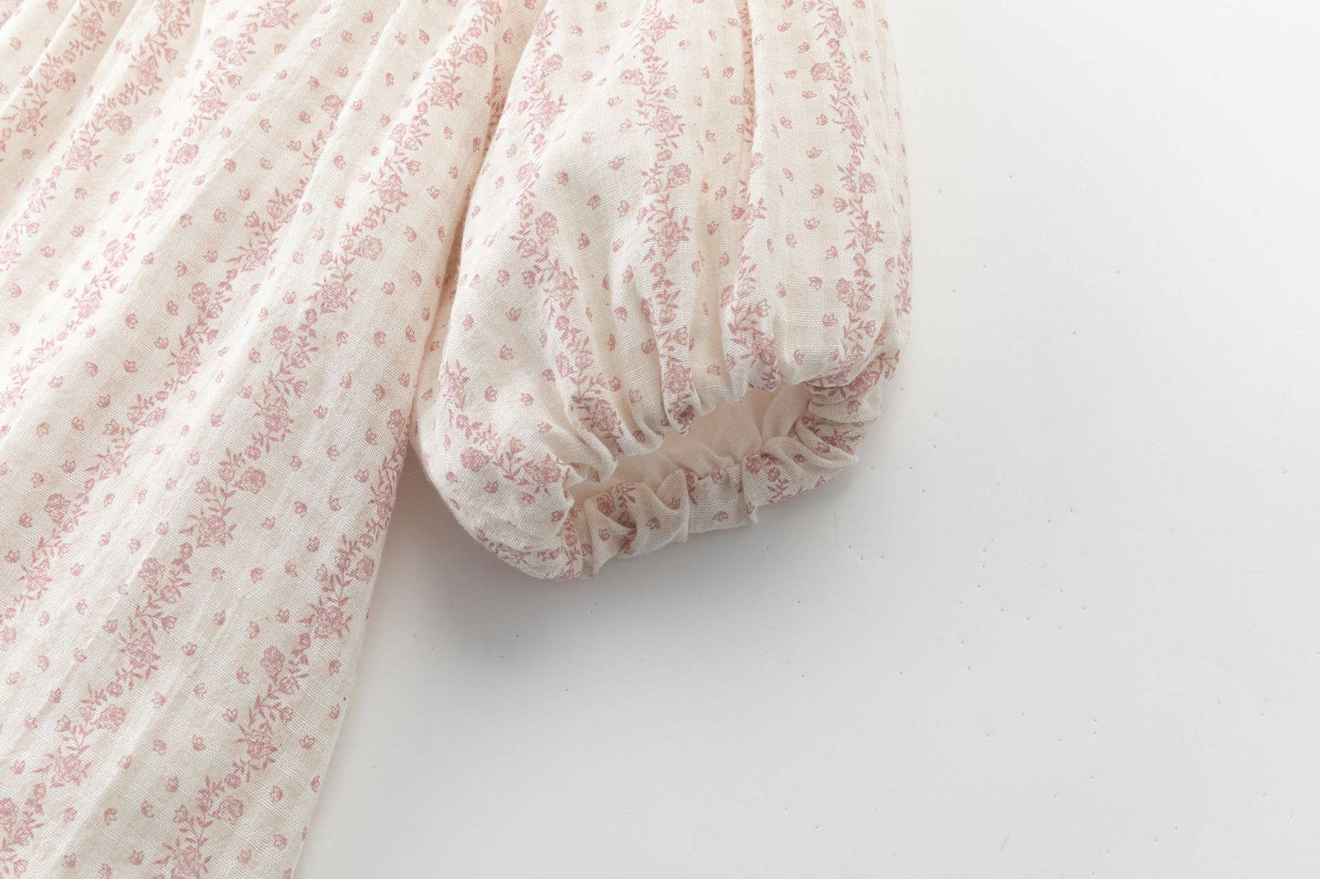 Meisjesjurk met roze smock en mouwen JGV96741